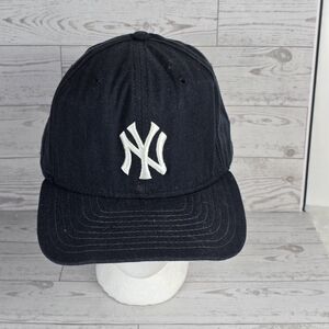 New Era New York Yankees Black Adjustable Cap